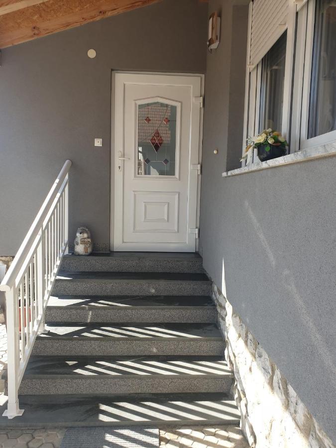 Apartman Sofia Zupanja Exteriör bild