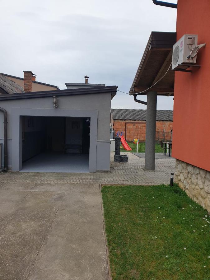 Apartman Sofia Zupanja Exteriör bild