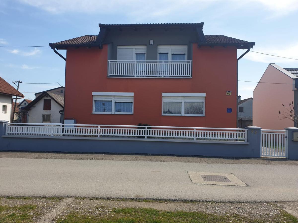 Apartman Sofia Zupanja Exteriör bild