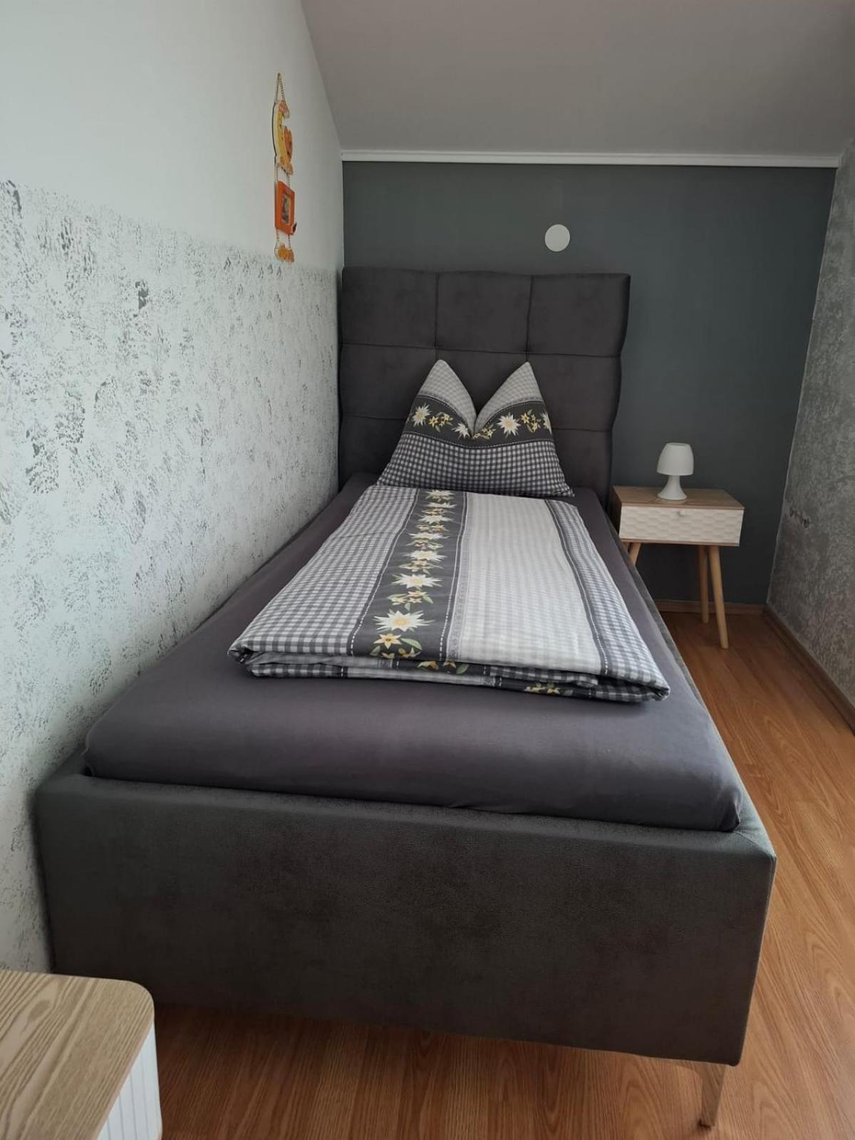 Apartman Sofia Zupanja Exteriör bild